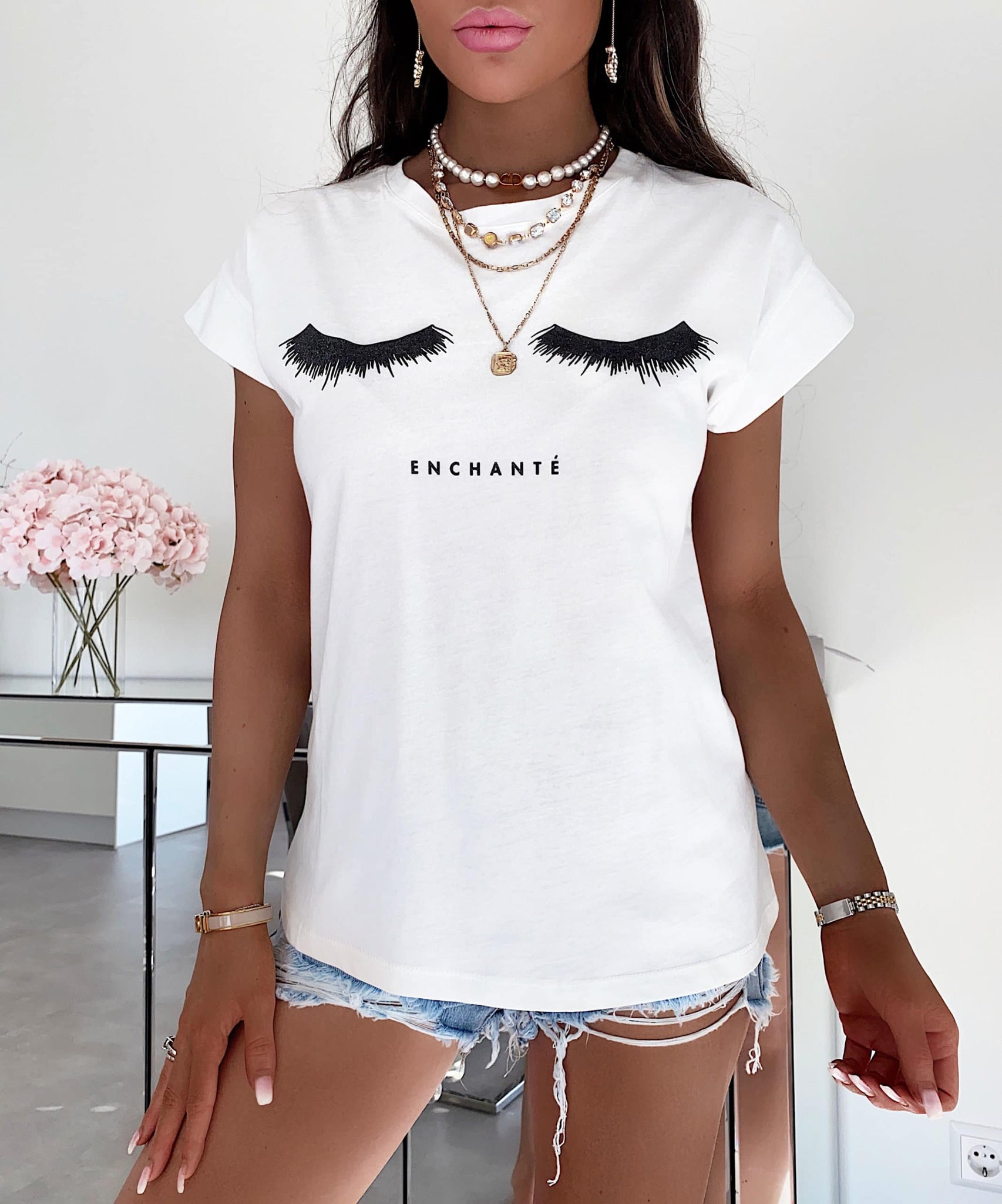 T-Shirt Lashes