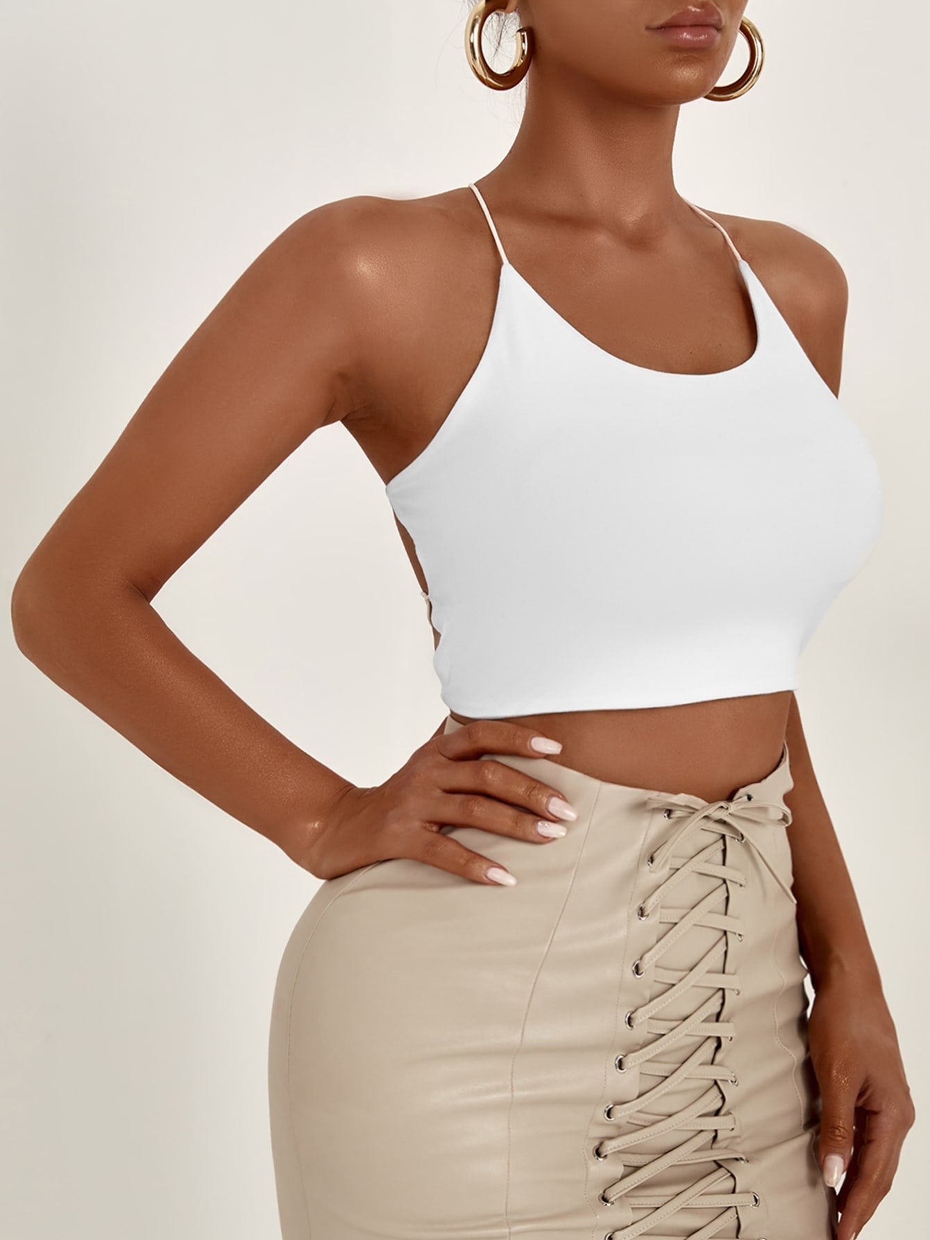 Rückenfreies Crop Cami Top mit Band