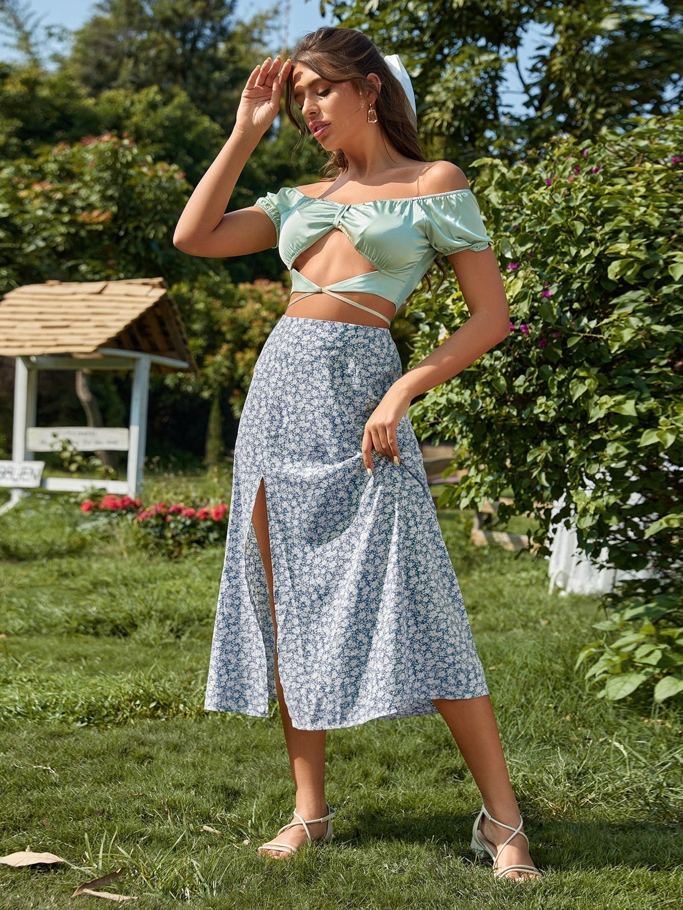 Rock mit Blümchen Muster, Schlitz (50% RABATT)