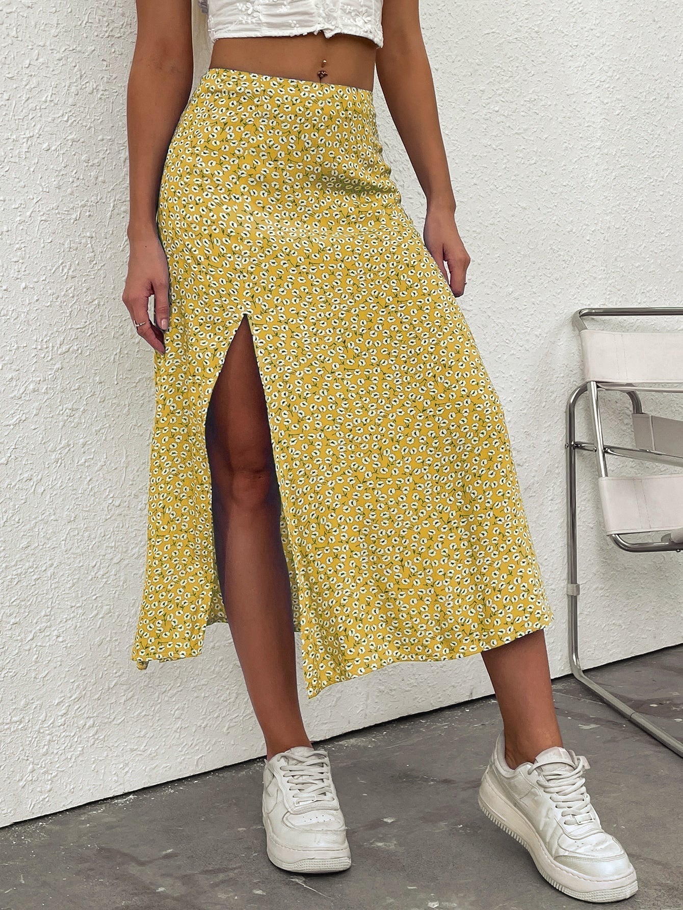 Rock mit Blümchen Muster, Schlitz (50% RABATT)