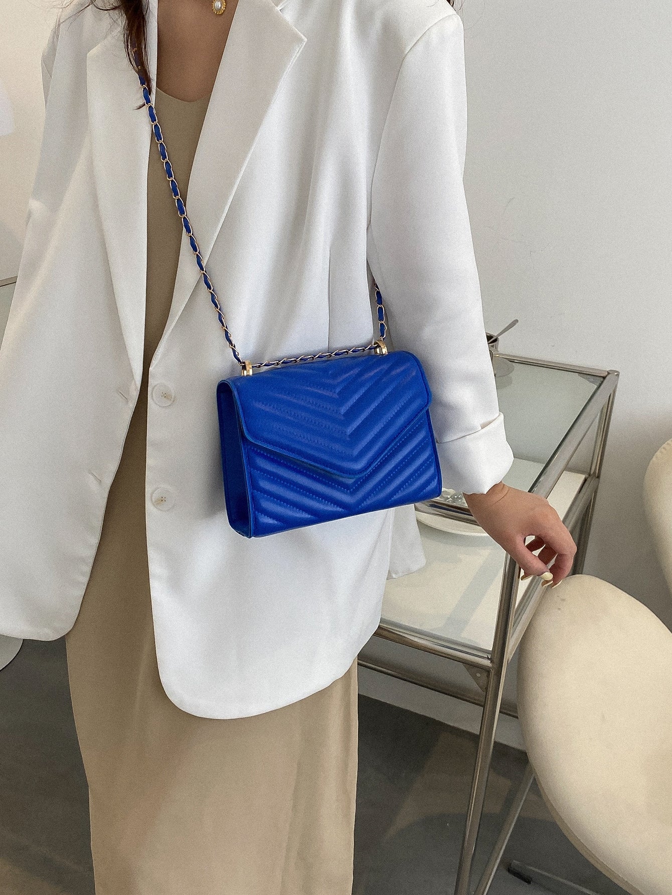 Quadratische Tasche mit Chevron Druckknopf