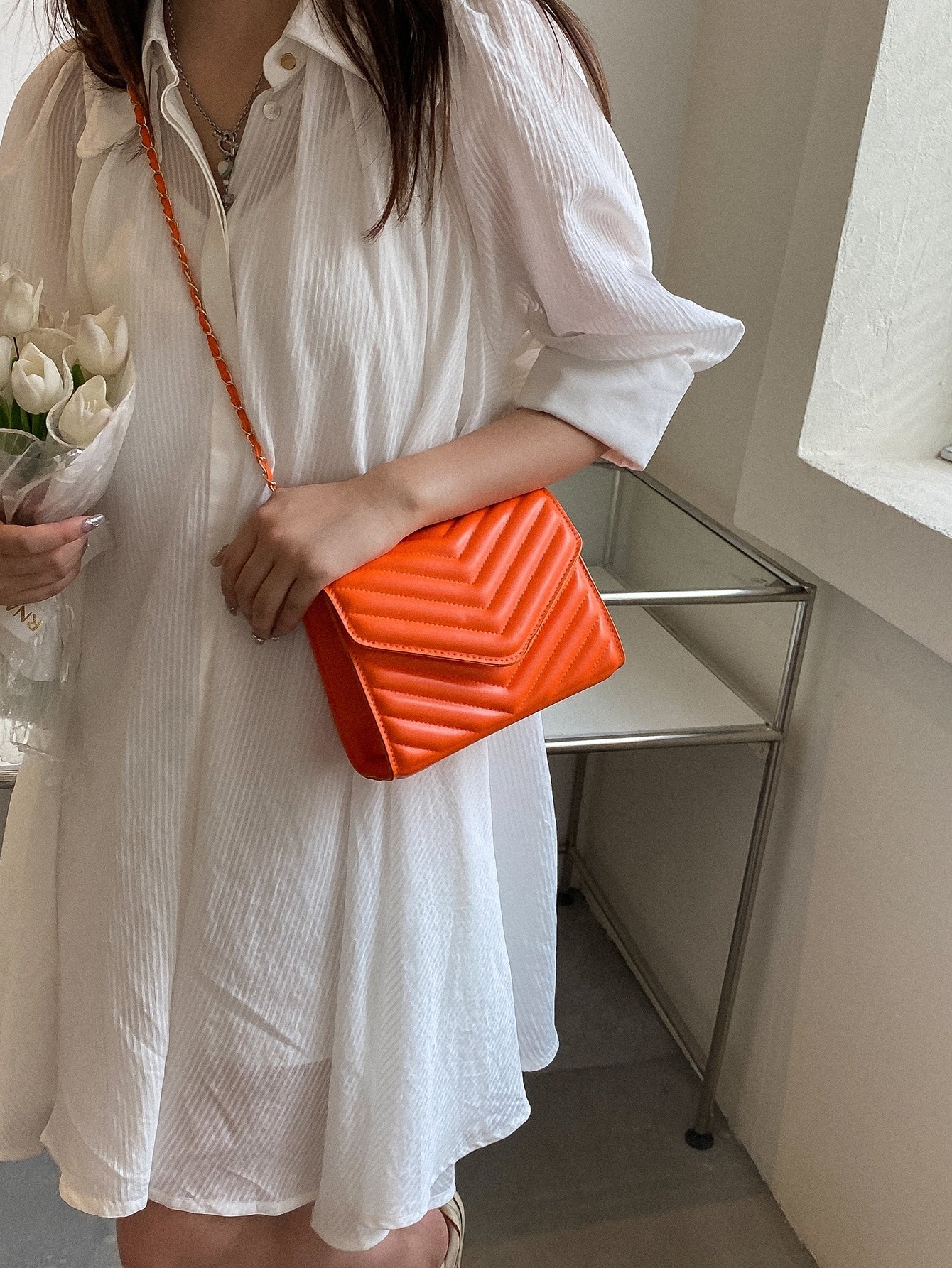 Quadratische Tasche mit Chevron Druckknopf