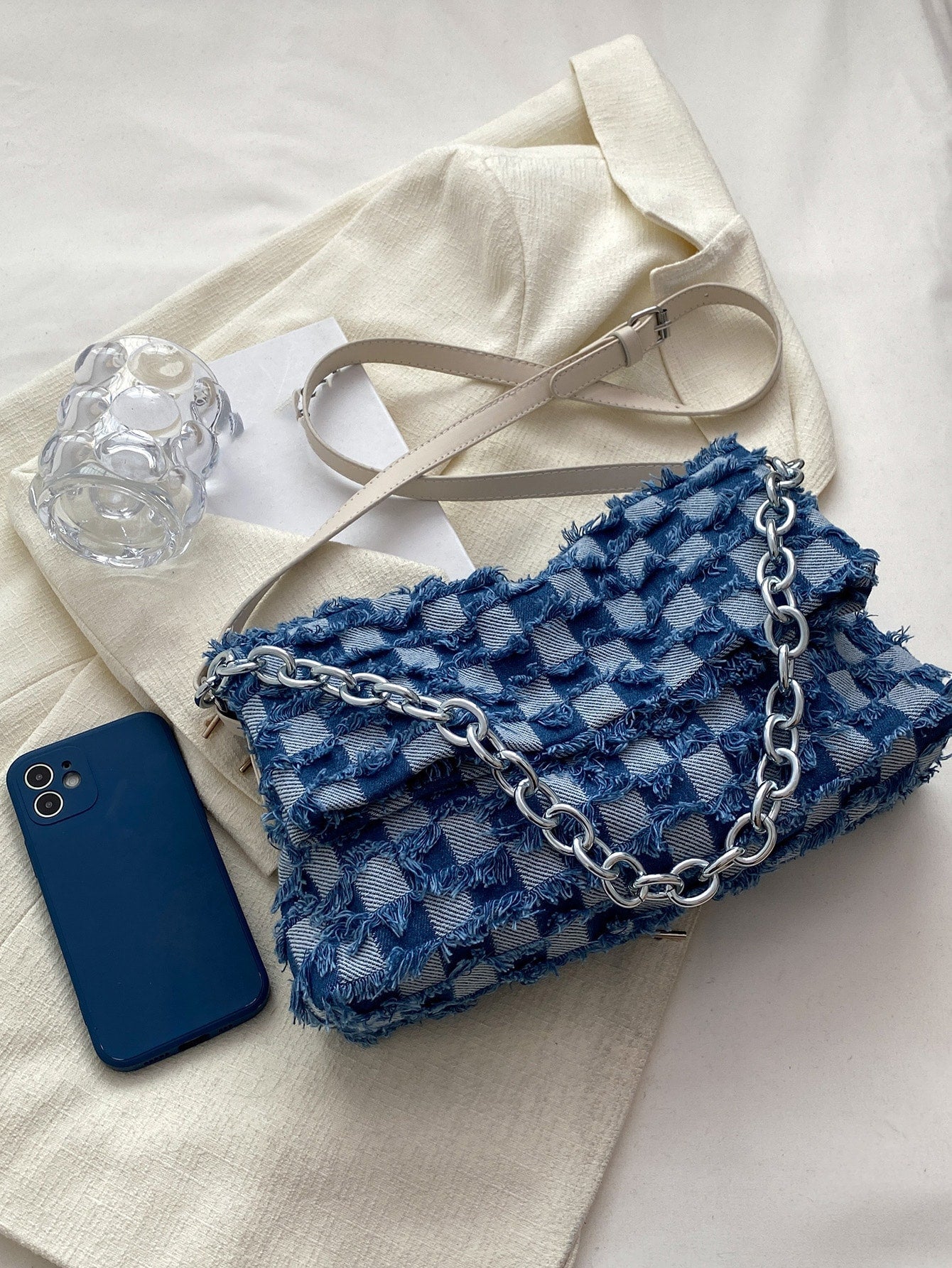 Quadratische Tasche mit Karo Muster