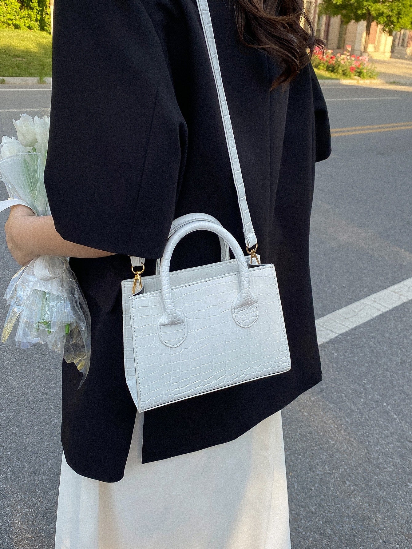 Quadratische Tasche mit Krokodil Prägung, Doppelgriff