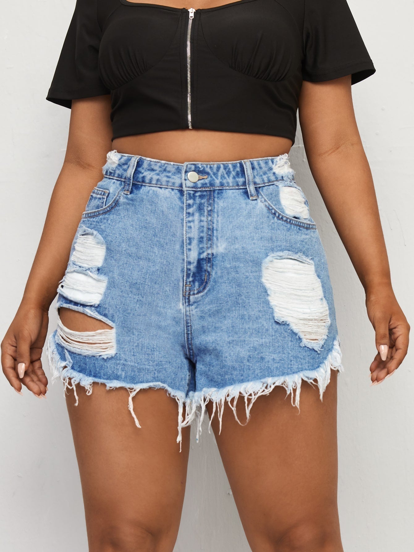 Plussize Denim Shorts mit Riss, unbearbeitetem Saum