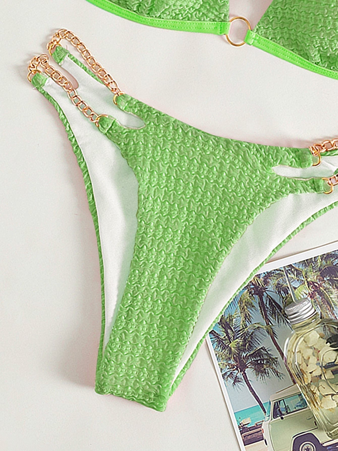 Triangle-Bikini mit Neckholder, Kette,