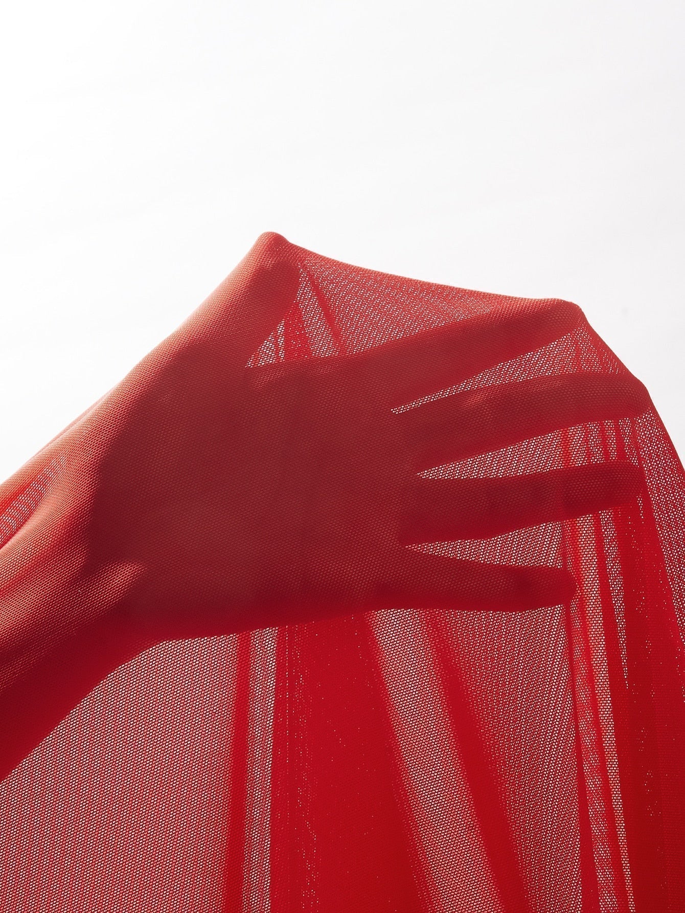 Top mit asymmetrischem Kragen, transparentem Netz, ohne BH