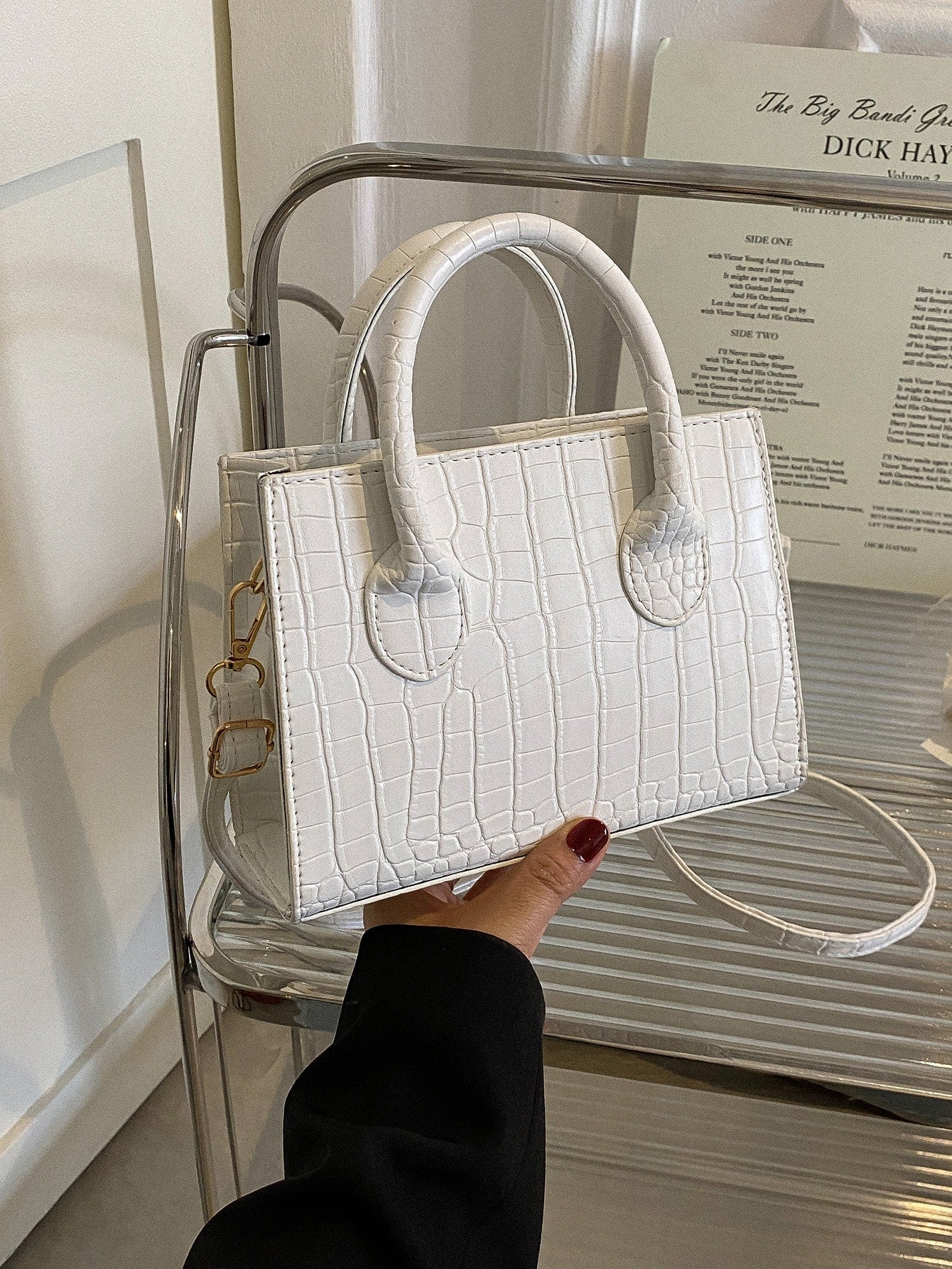 Quadratische Tasche mit Krokodil Prägung, Doppelgriff