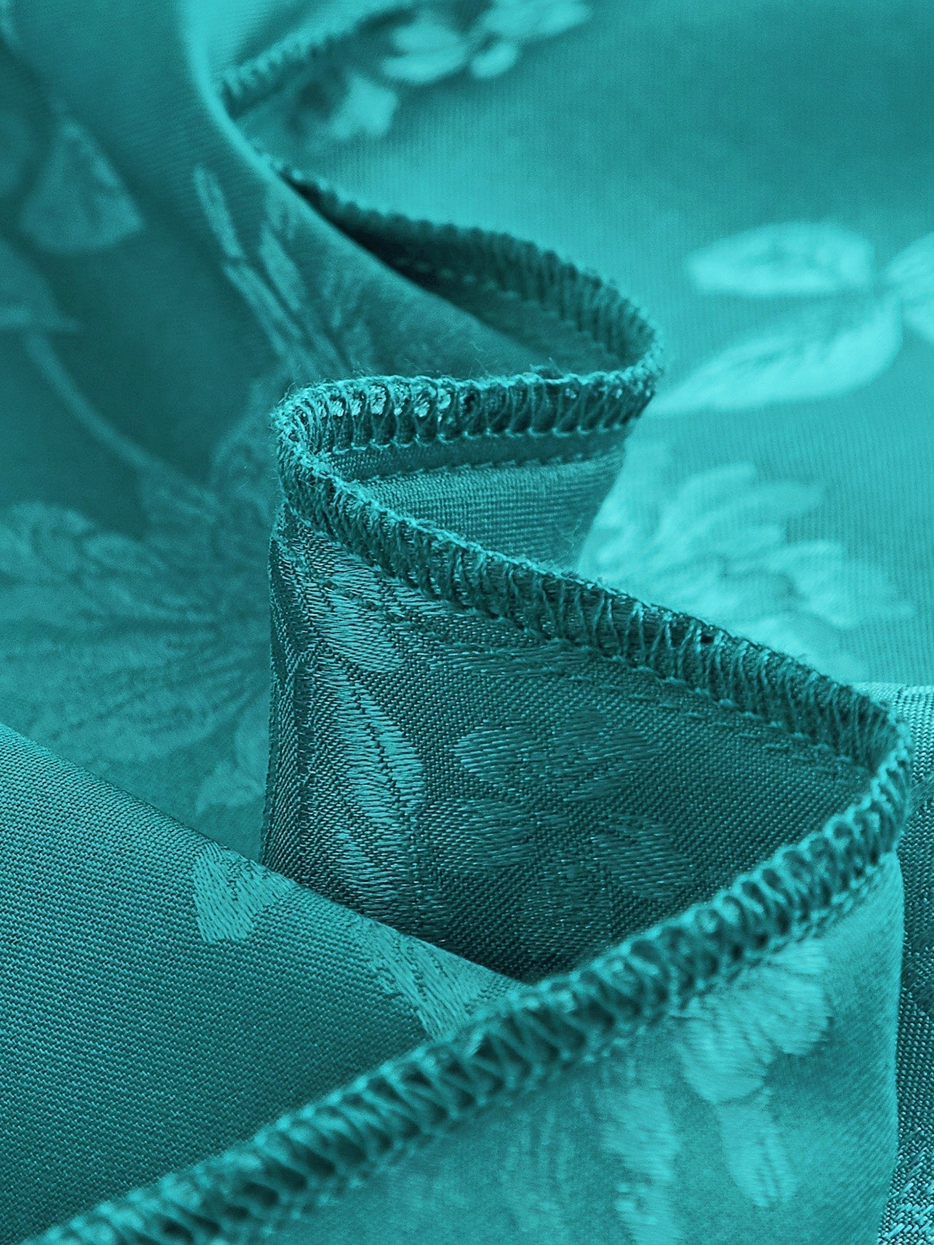 Belle Jacquard Satin Cami Kleid