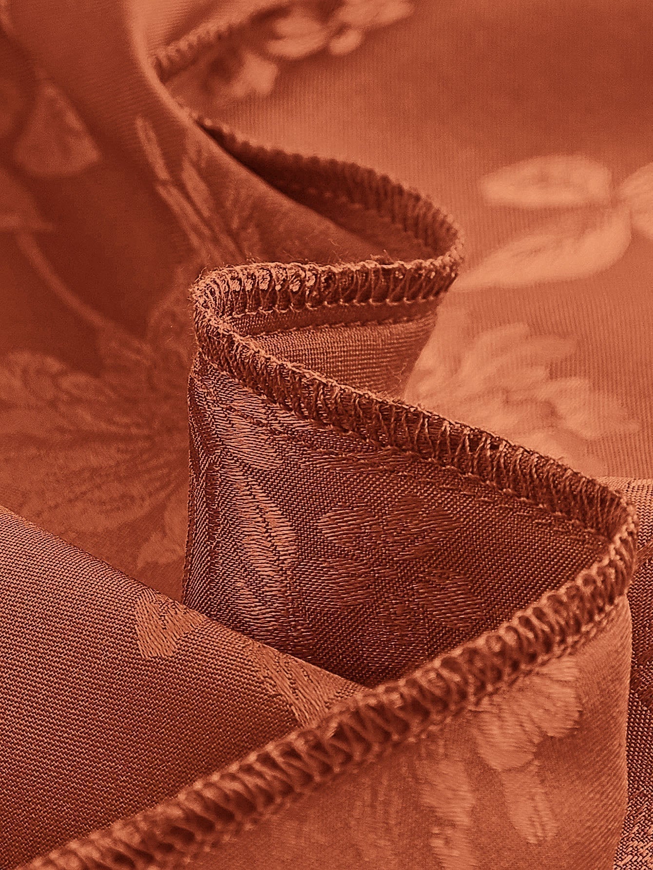 Belle Jacquard Satin Cami Kleid