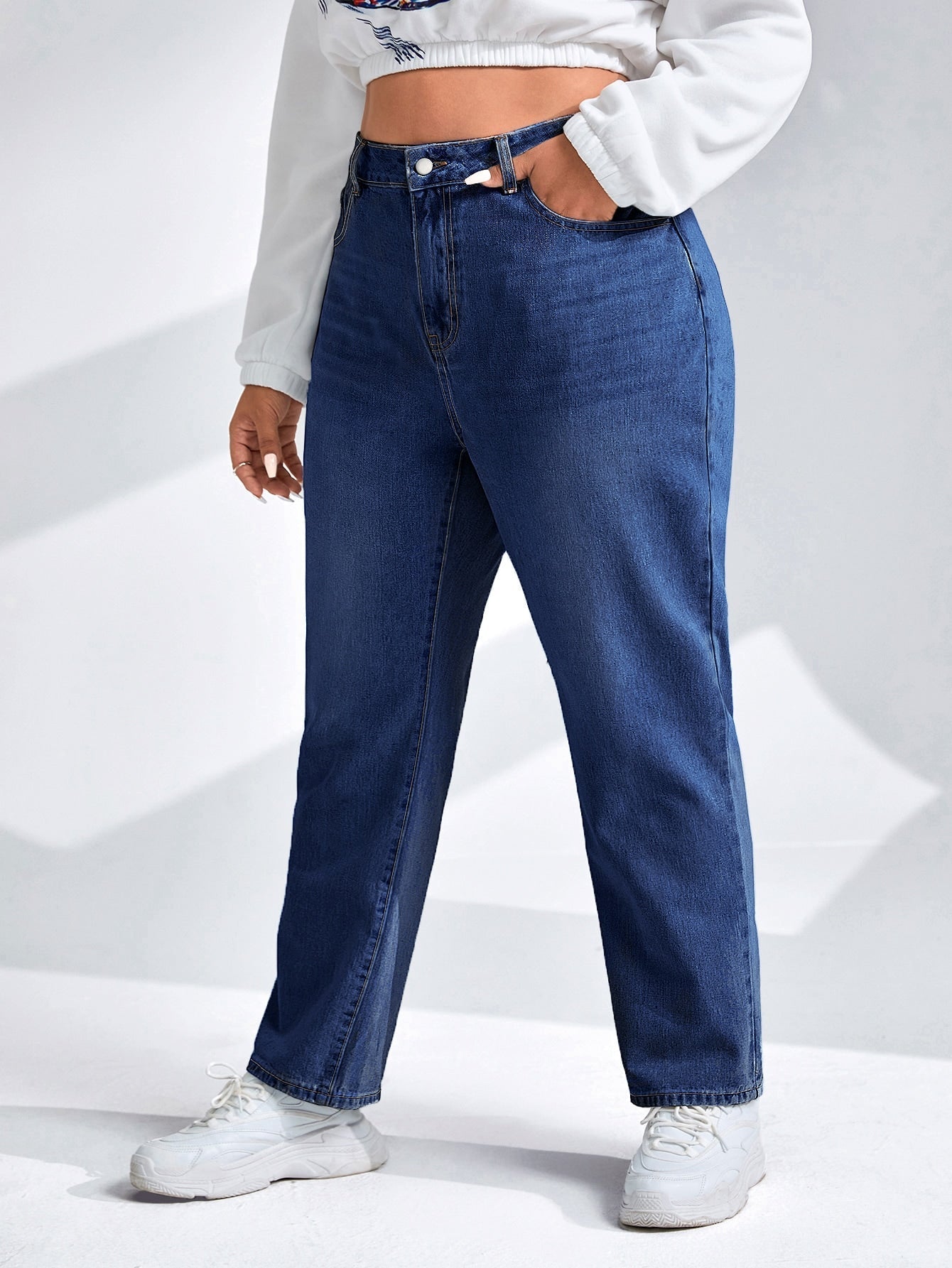 PLUSSIZE Mom Fit Jeans mit Flicken Detail