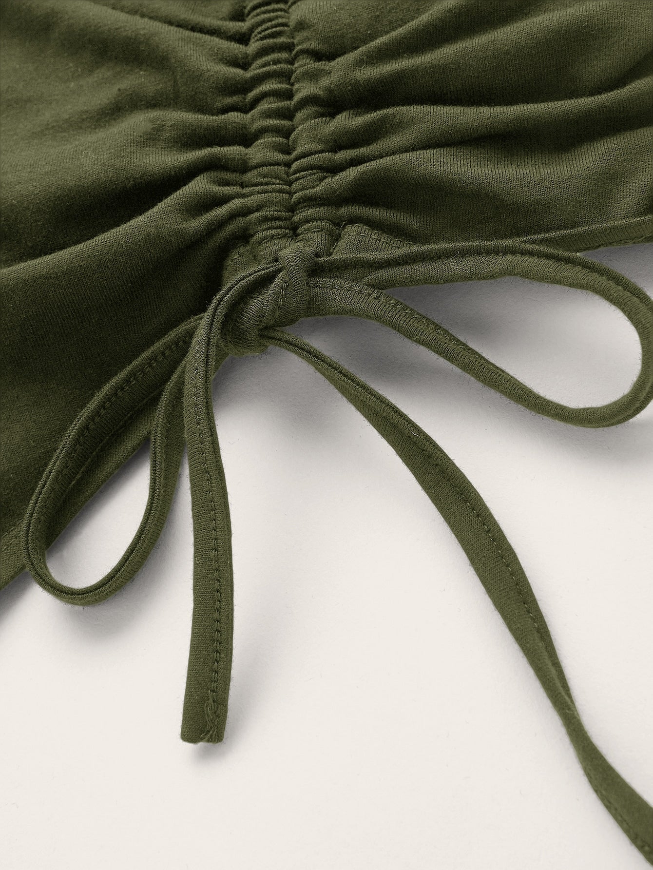 Trägertop mit seitlichem Schnürzug