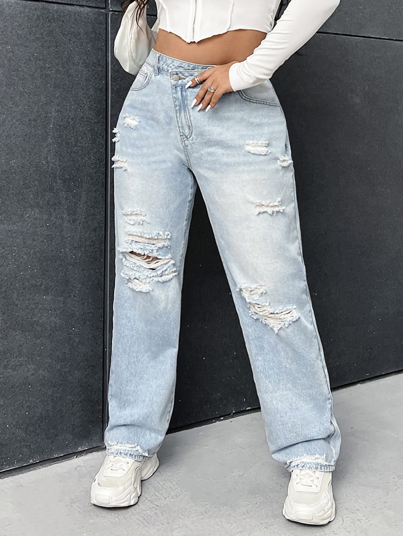 PLUSsize Jeans mit geradem Beinschnitt, Riss