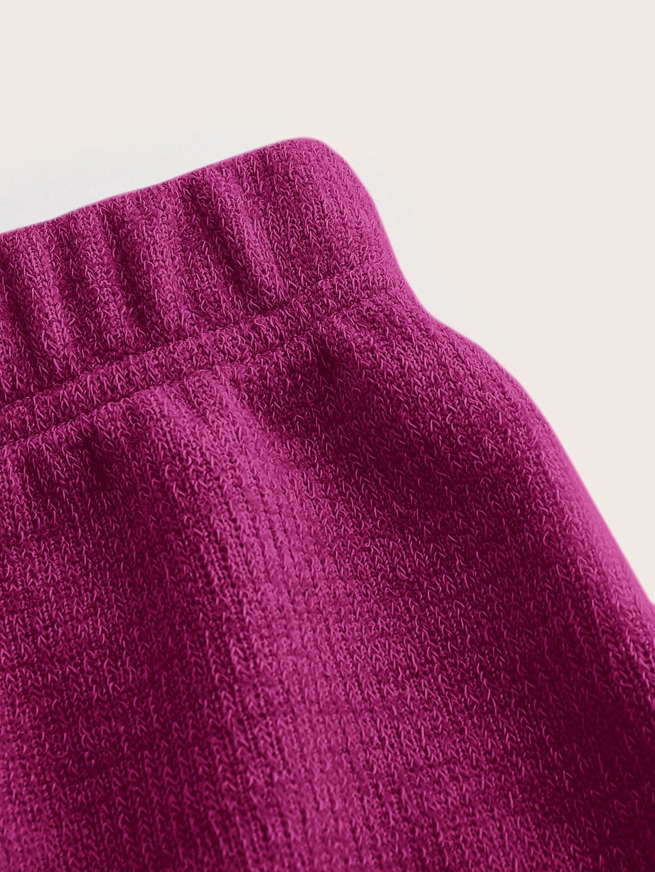 TRENDING Crop Tube Top & Hose mit weiten Beinen