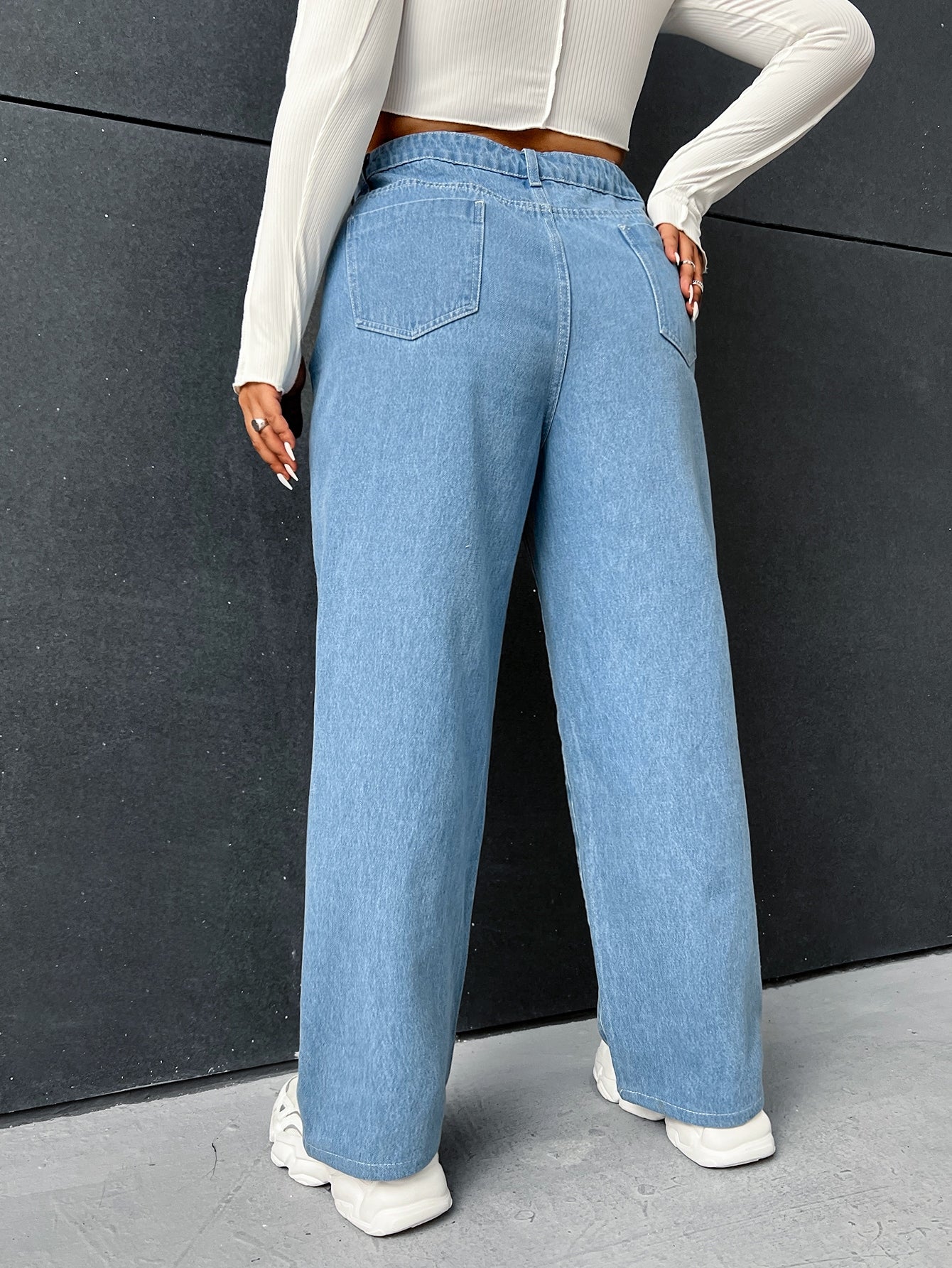 Plussize Jeans mit geradem Beinschnitt, Herz Stickerei