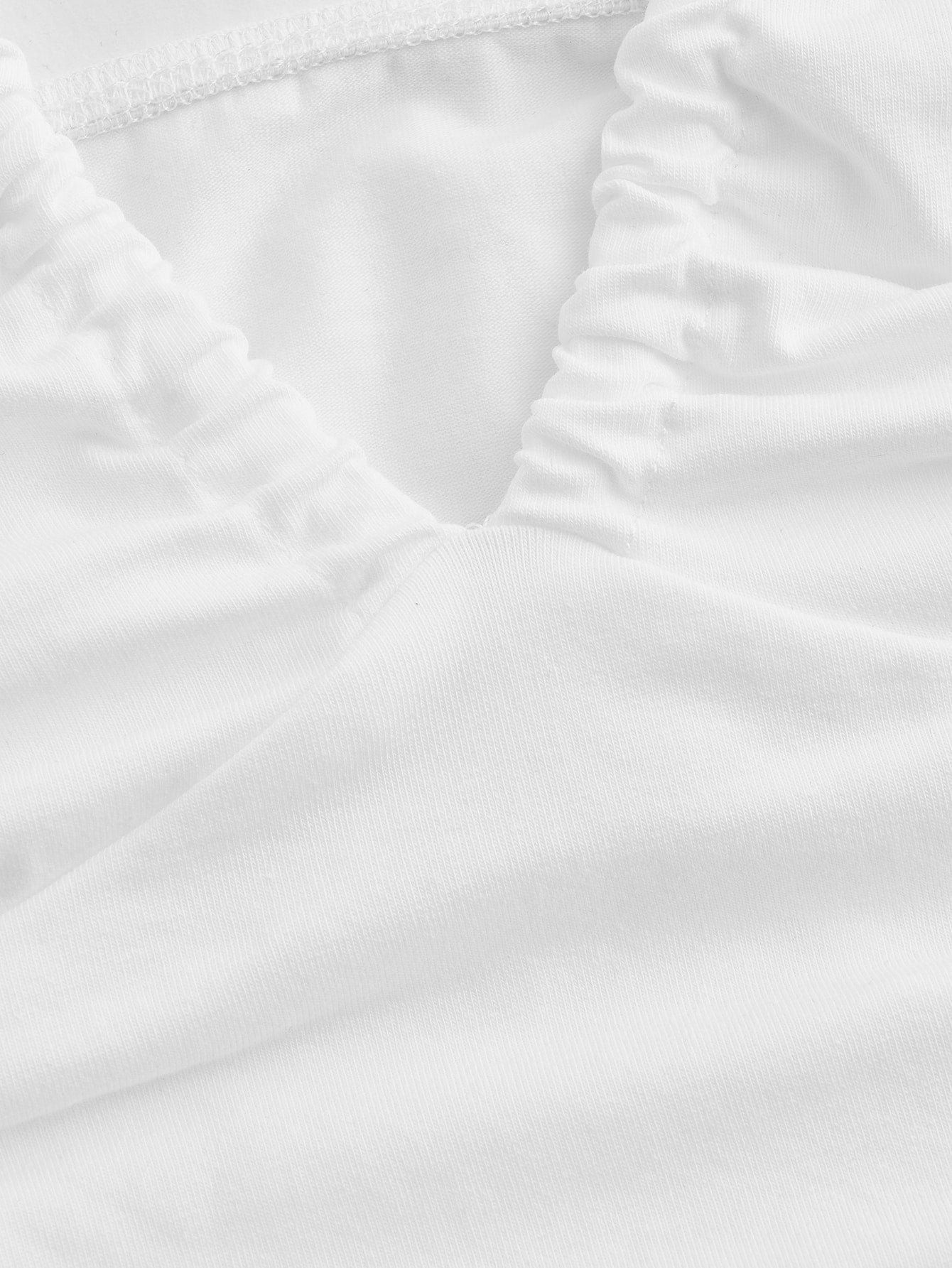 Trägertop mit seitlichem Schnürzug