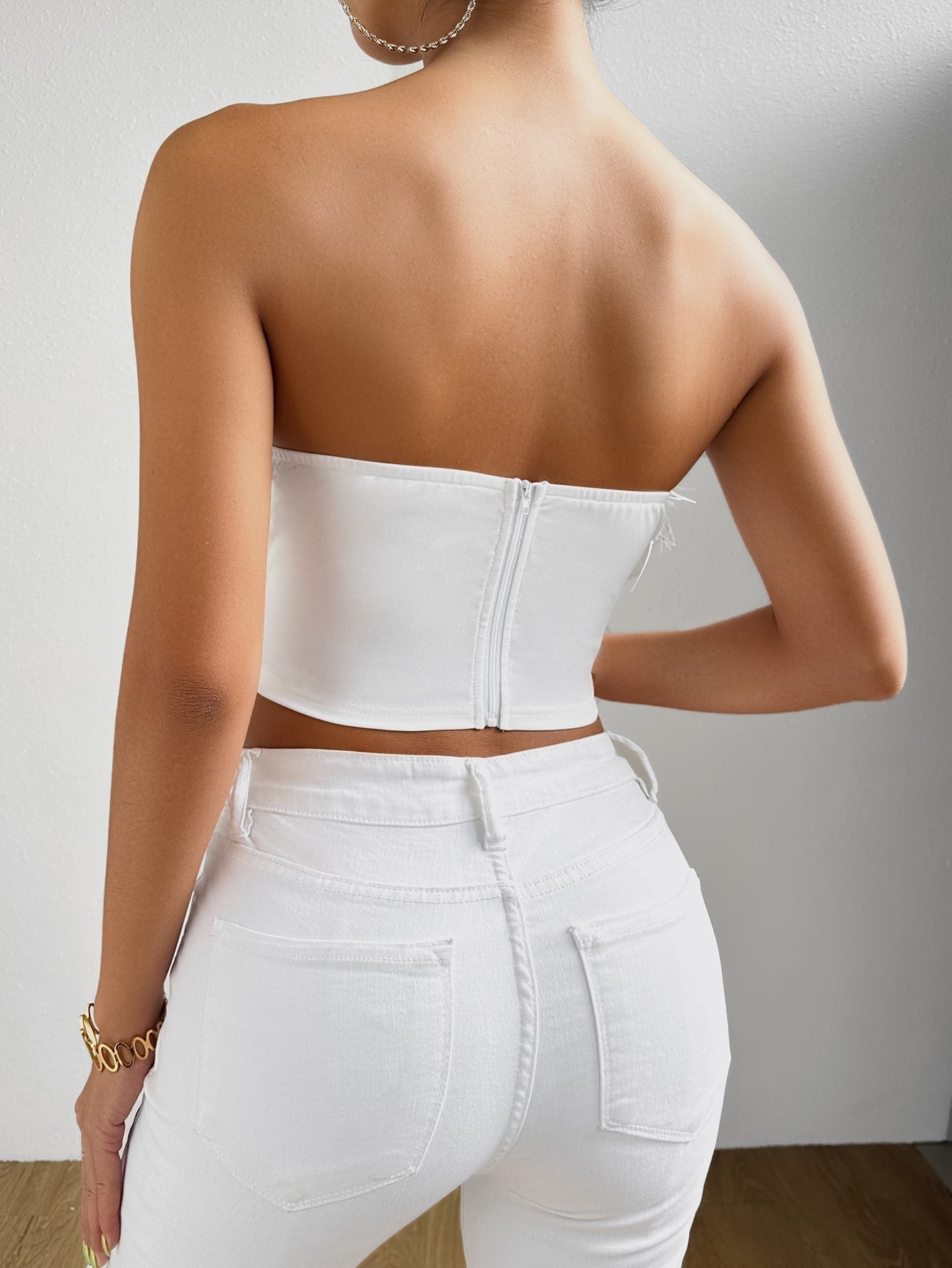 Stück Crop Tube Top mit flaumig Besatz Vollbusiger