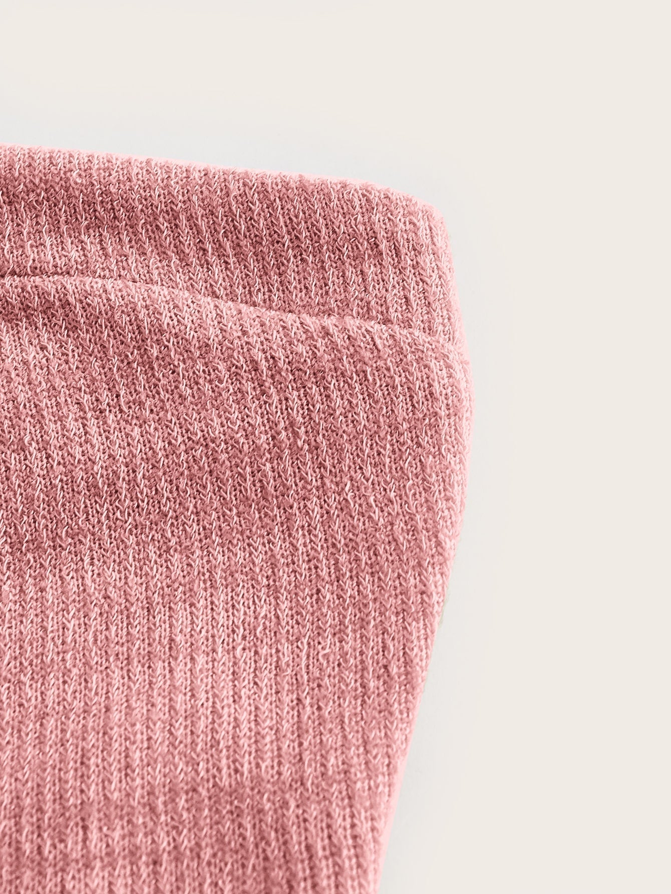 TRENDING Crop Tube Top & Hose mit weiten Beinen