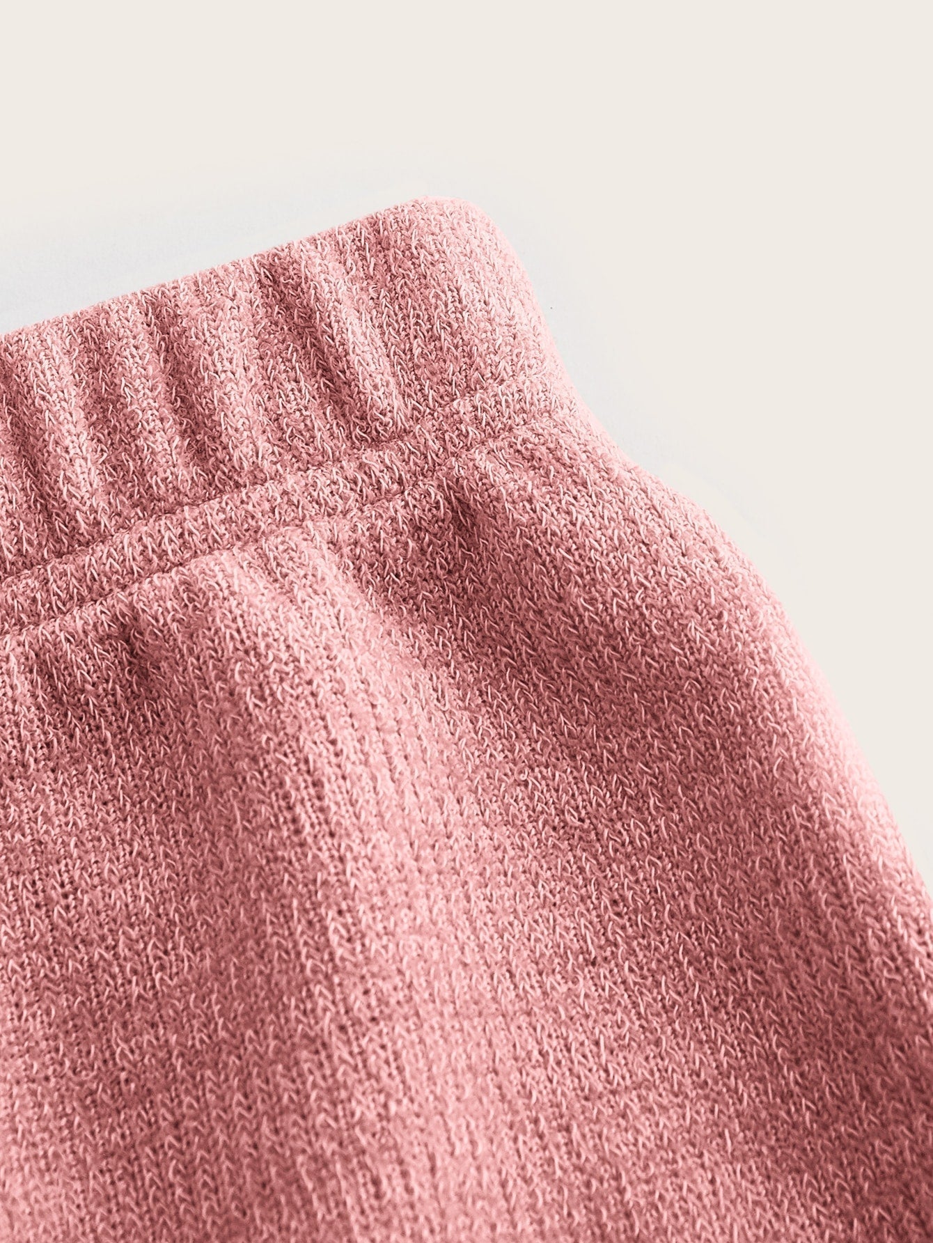 TRENDING Crop Tube Top & Hose mit weiten Beinen