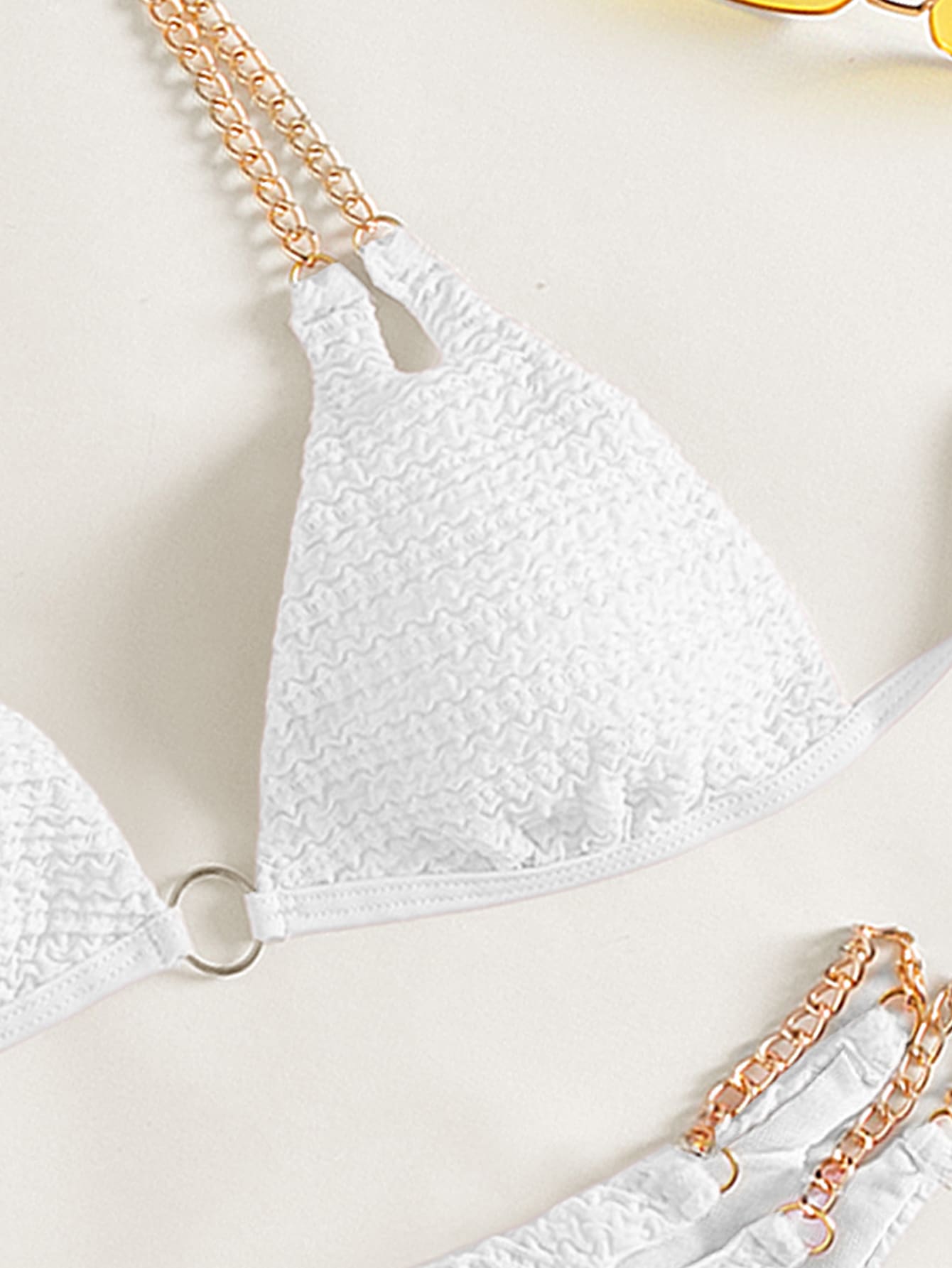 Triangle-Bikini mit Neckholder, Kette,