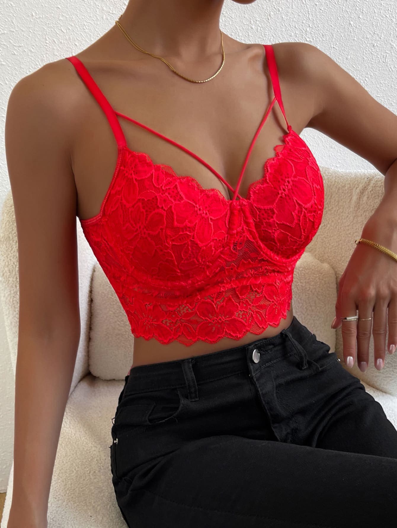 Cami Top mit Kreuzgurt, Crop Spitze