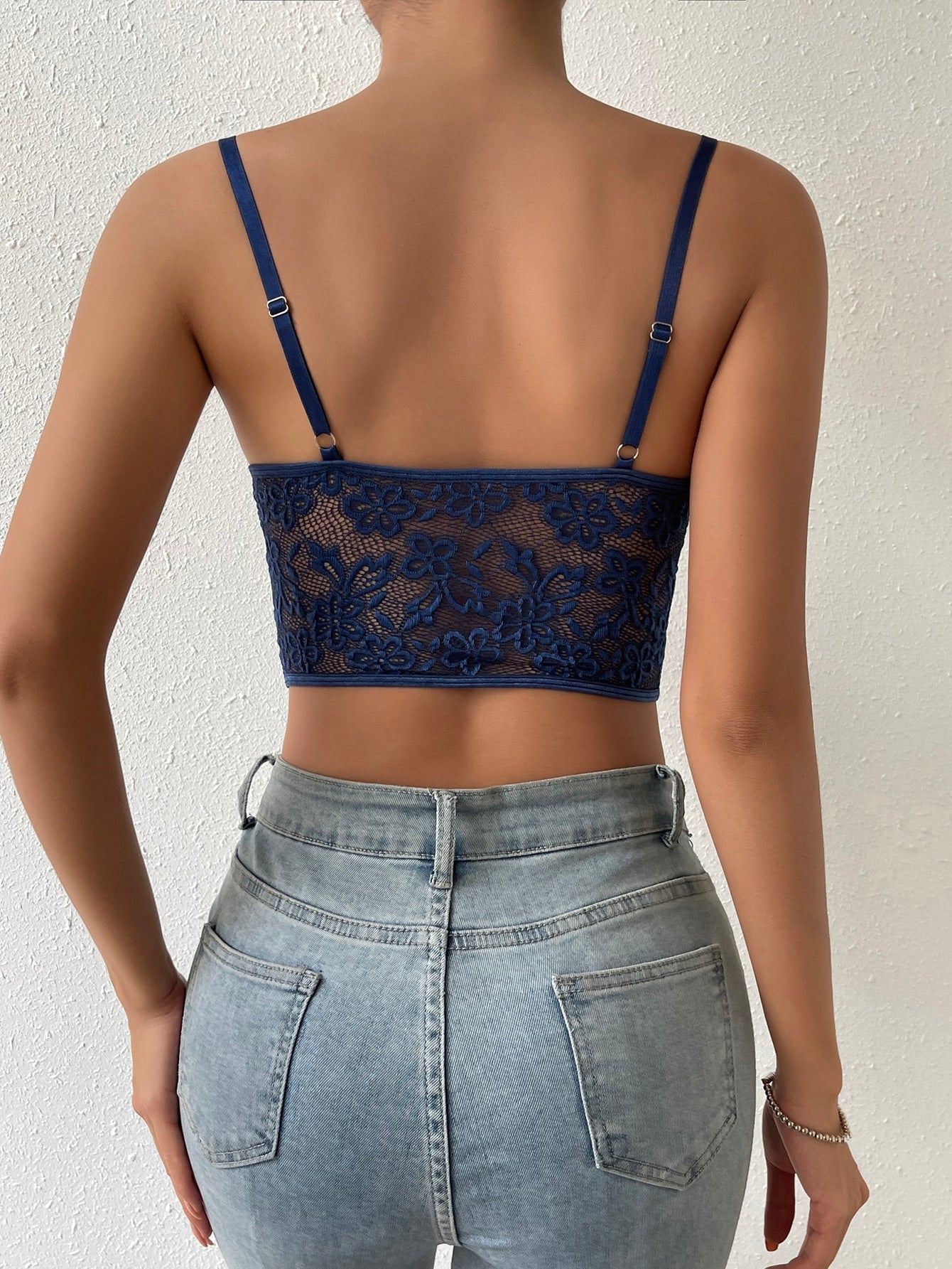 Cami Top mit Heftel, Kontrast Spitzen,