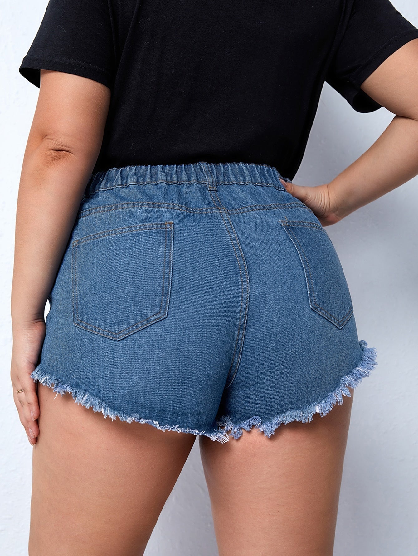 Plussize Denim Shorts mit Riss, unbearbeitetem Saum