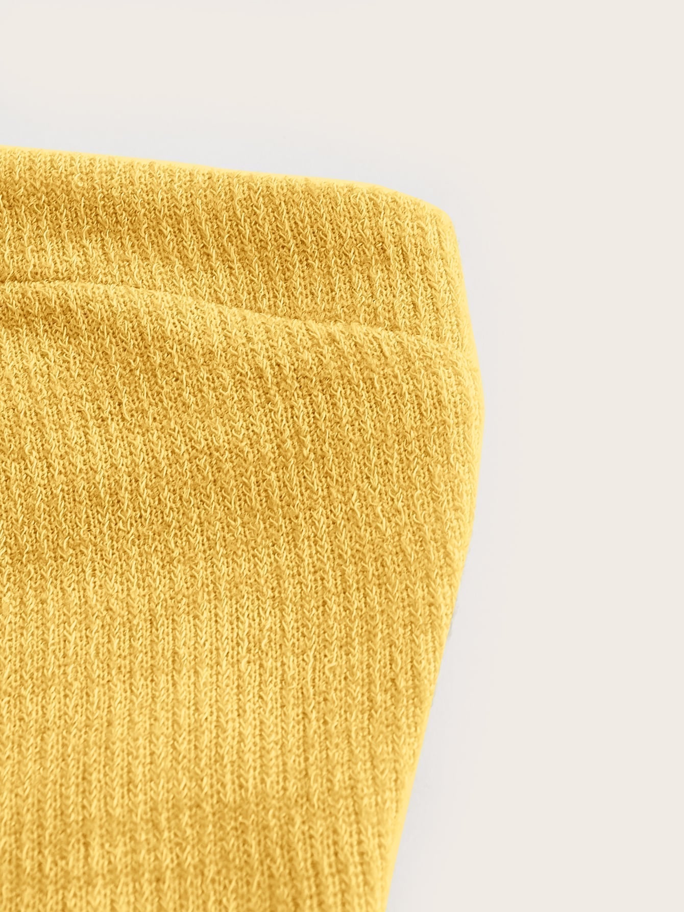 TRENDING Crop Tube Top & Hose mit weiten Beinen