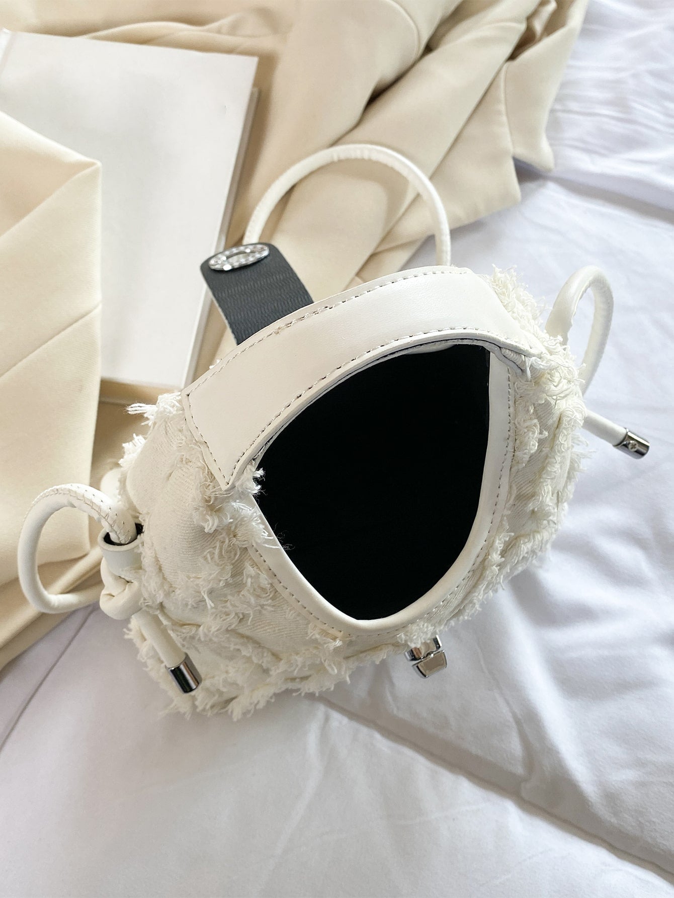 Hobo Tasche mit Mini unbearbeitetem Saum, Drehverschluss