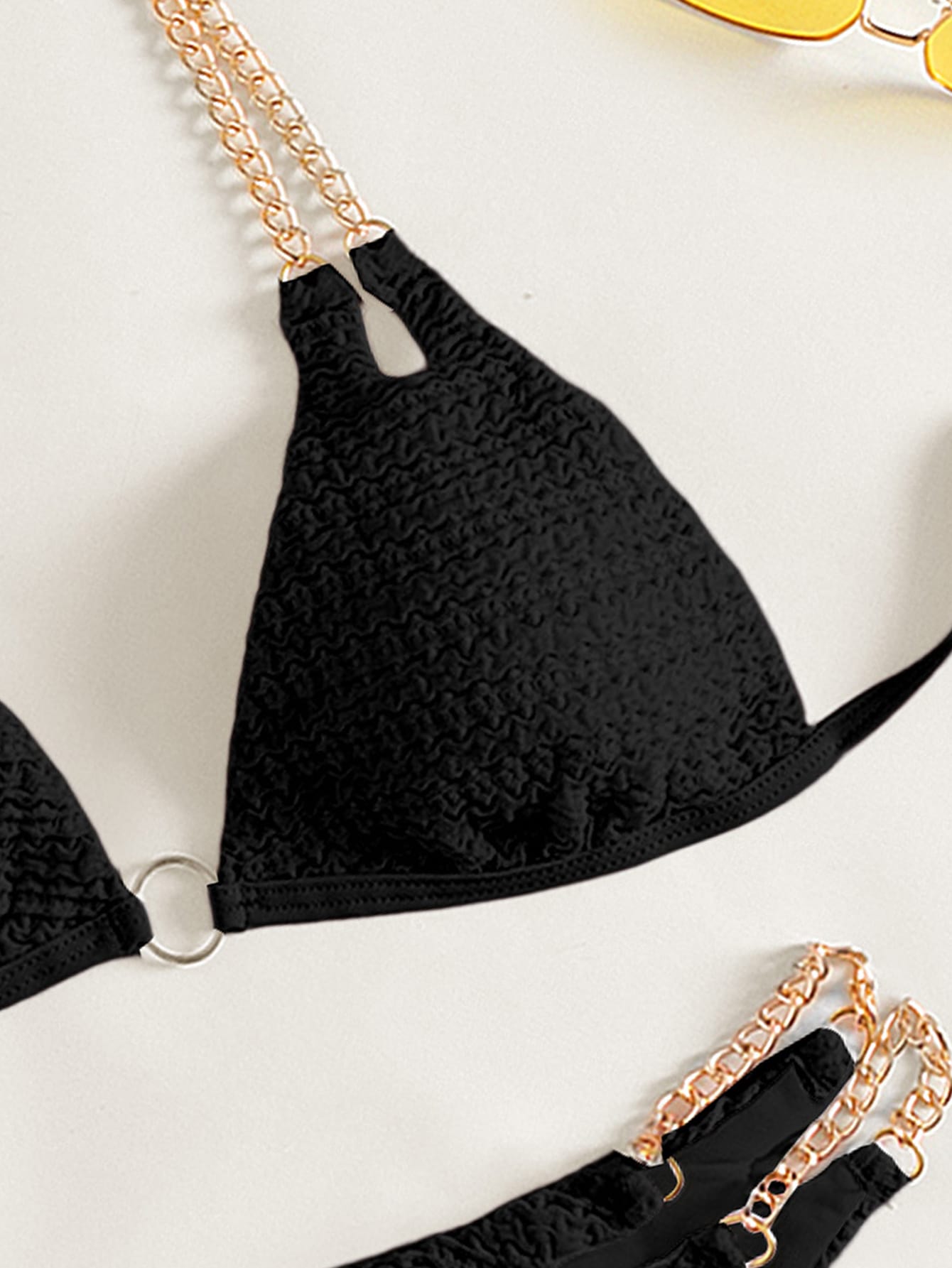 Triangle-Bikini mit Neckholder, Kette,