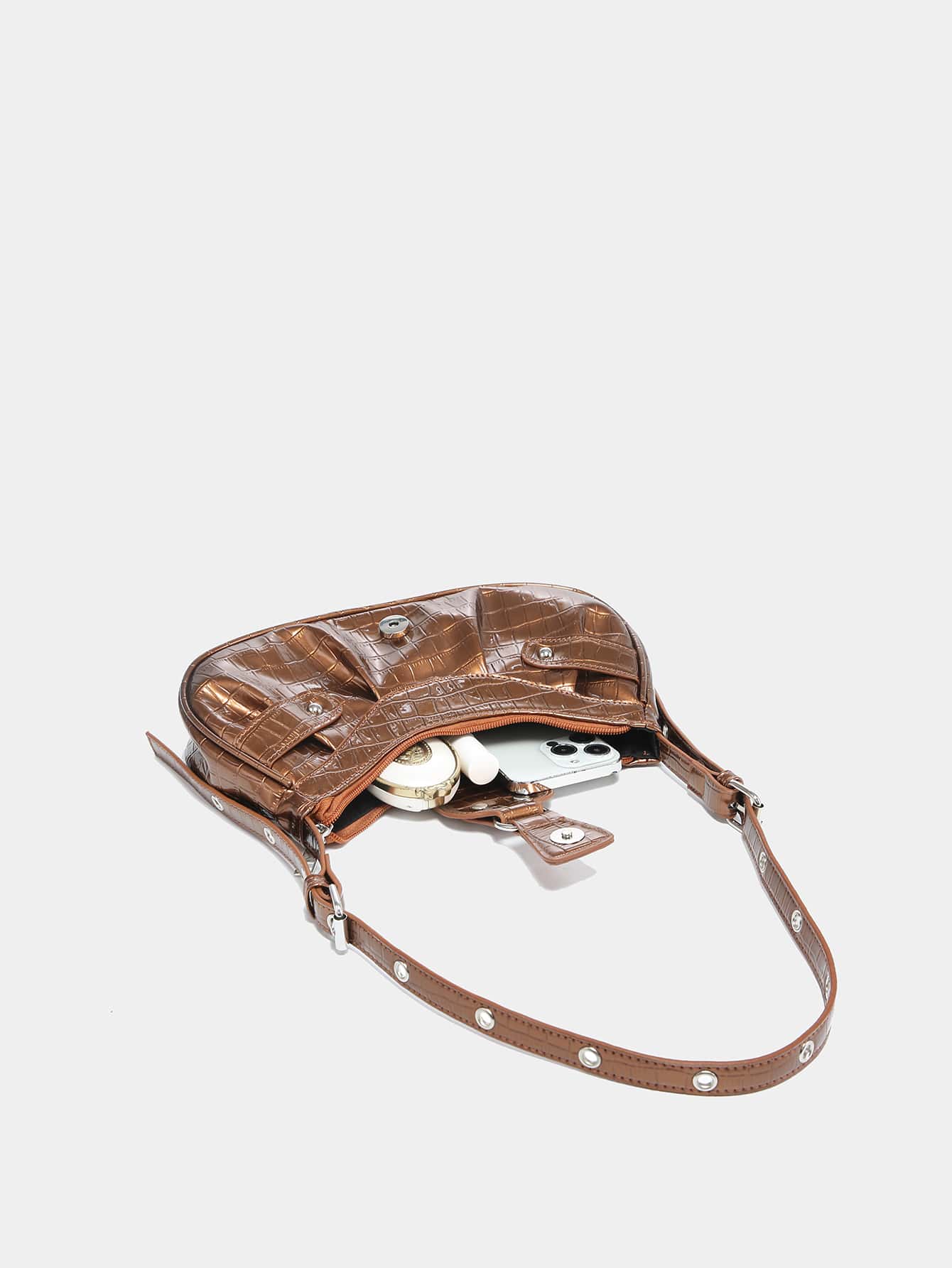 Geraffte Tasche mit Nieten Dekor