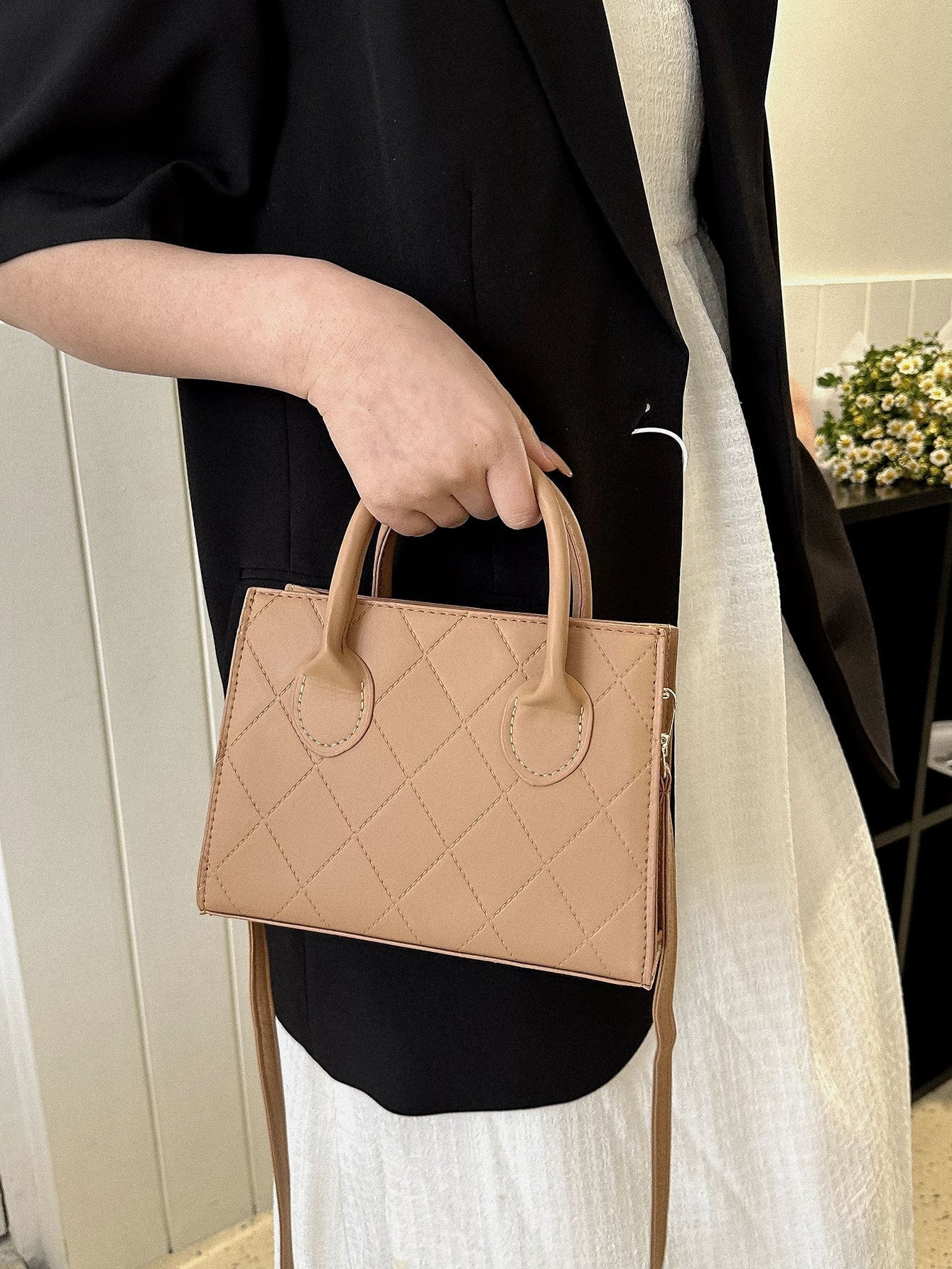 Quadratische Tasche mit Krokodil Prägung, Doppelgriff