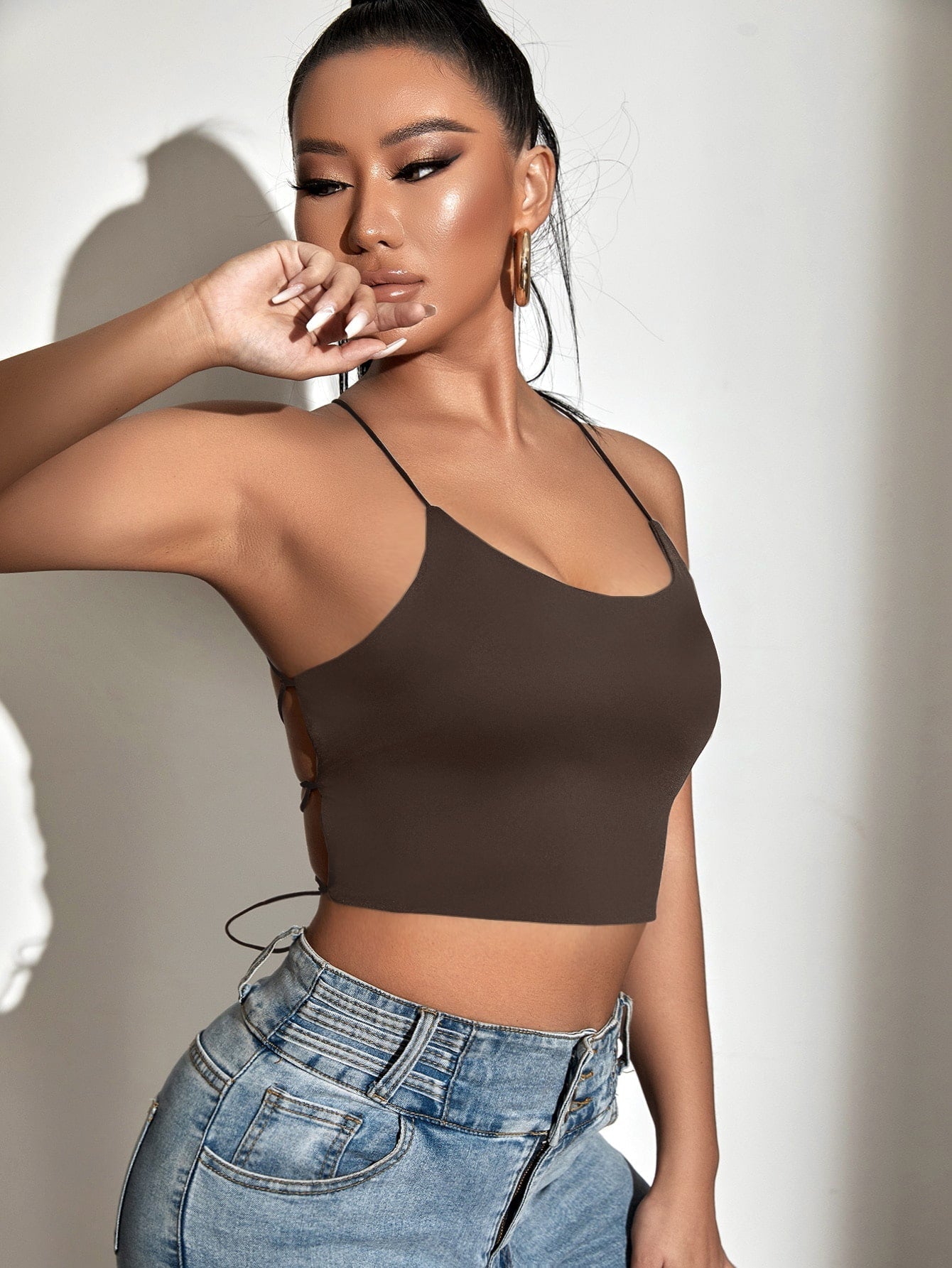 Rückenfreies Crop Cami Top mit Band