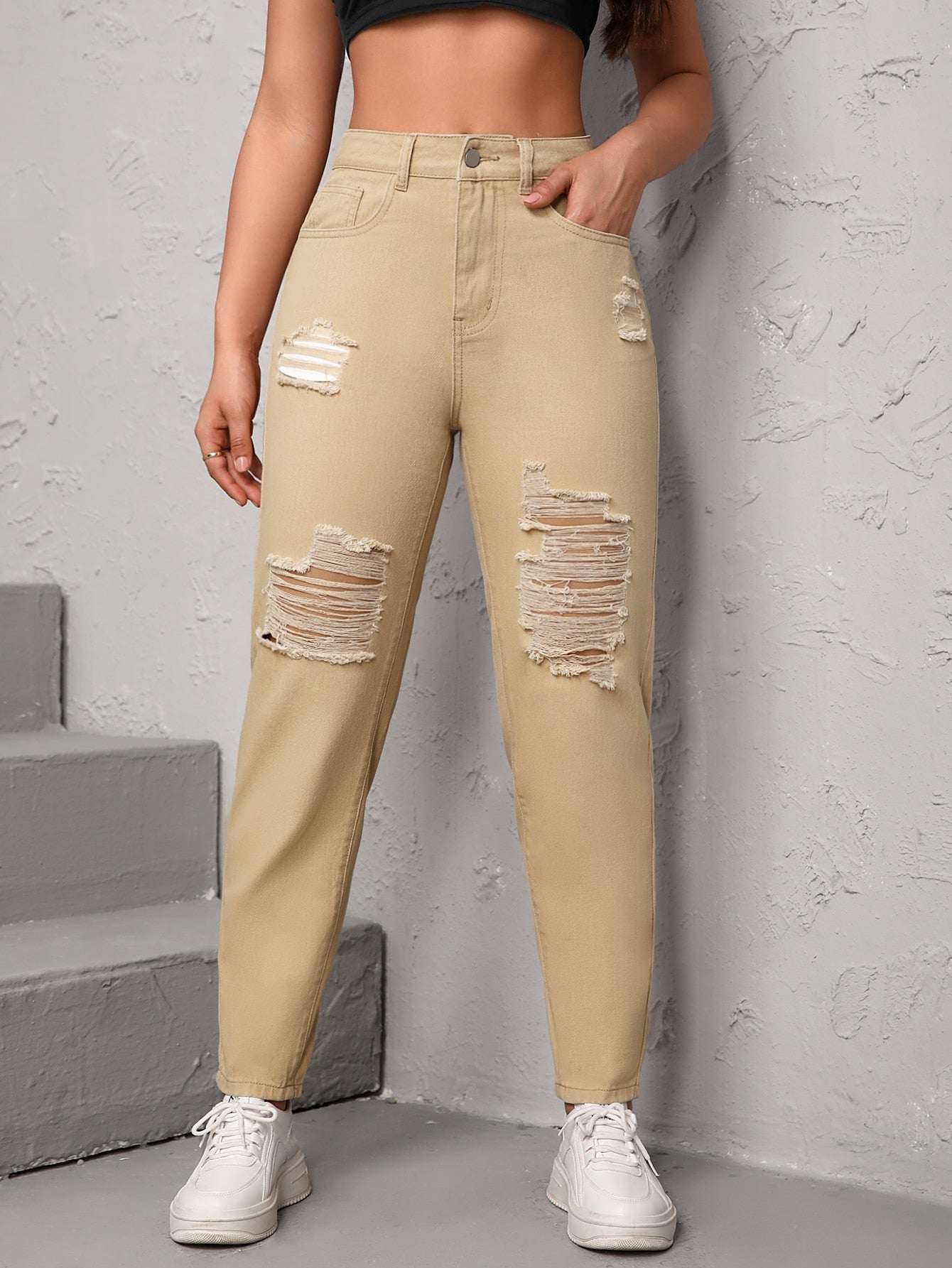 Mom Fit Jeans mit Riss, hoher Taille