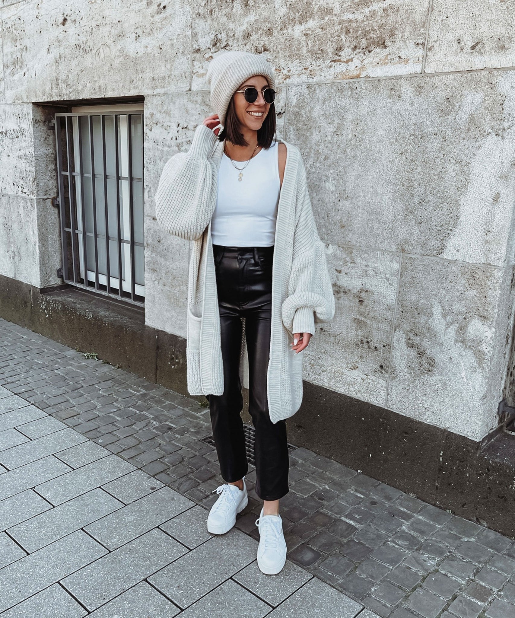 Cardigan Leilani Kurz Beige