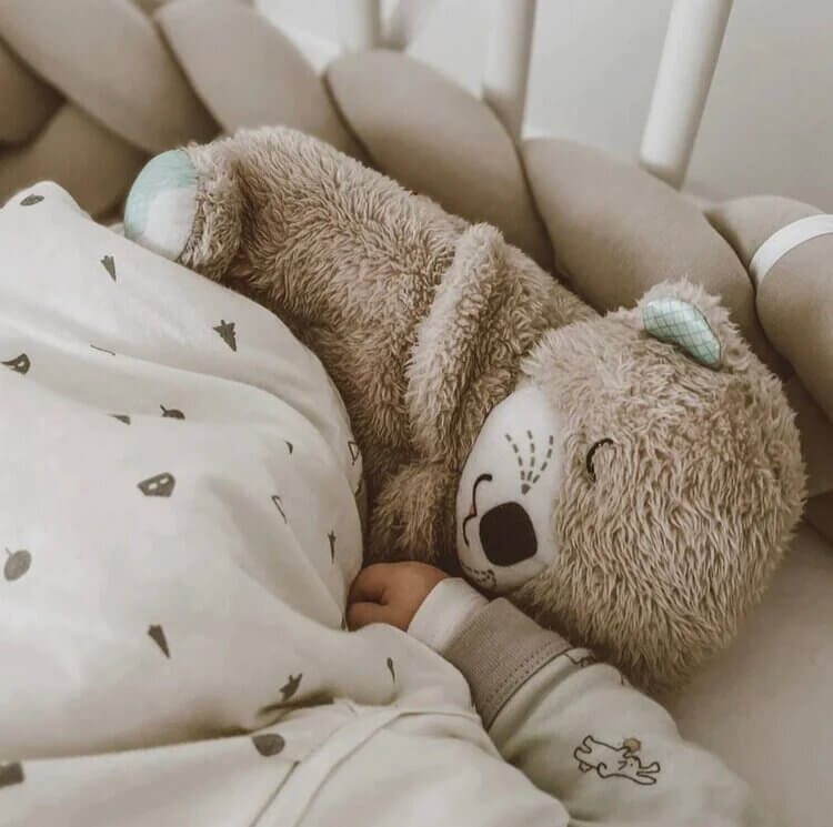 Hugsy™ – Beruhigendes Musik- & Licht-Plüschtier