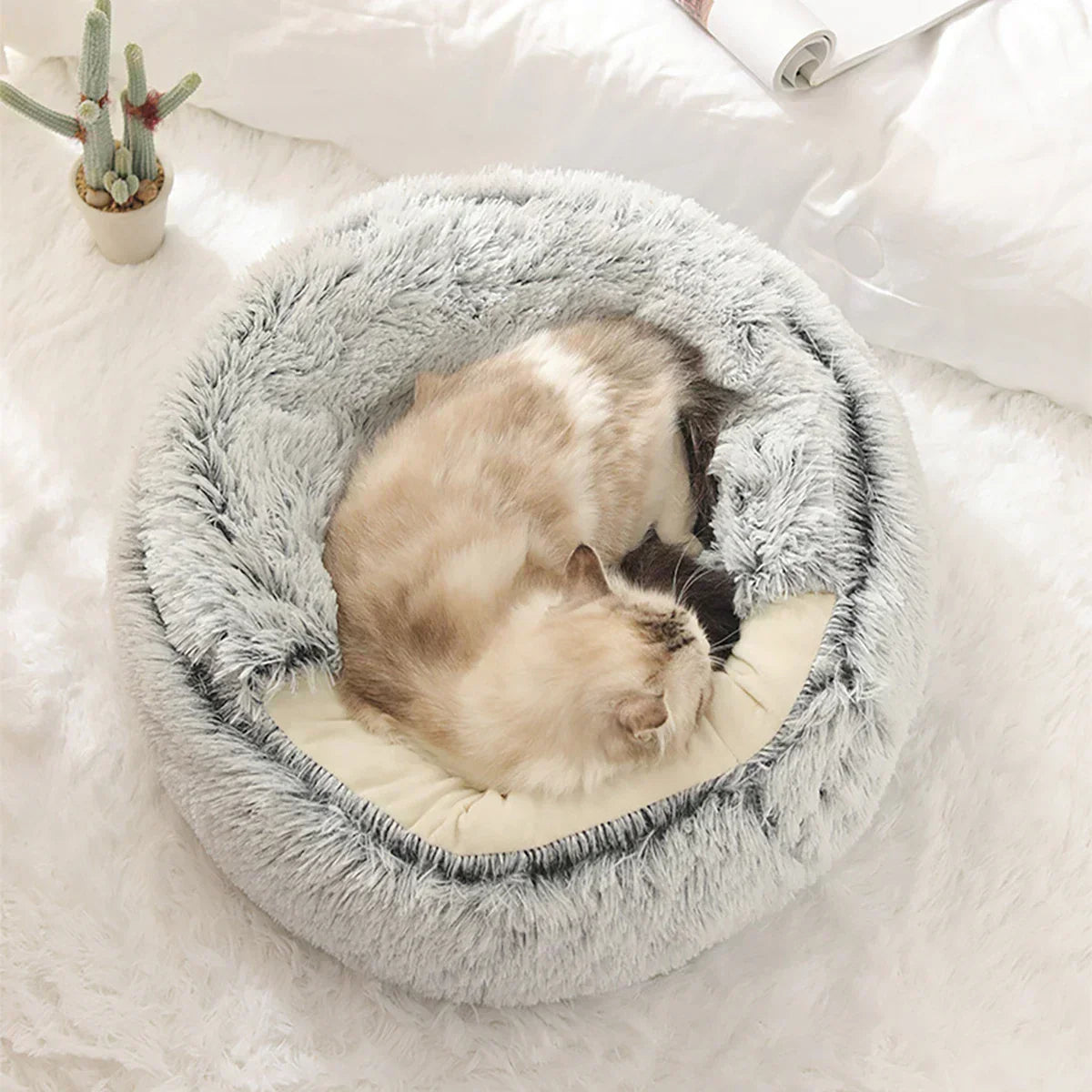 CatBed™ - Plüsch Kapuzen Katzenkokon (50% RABATT)