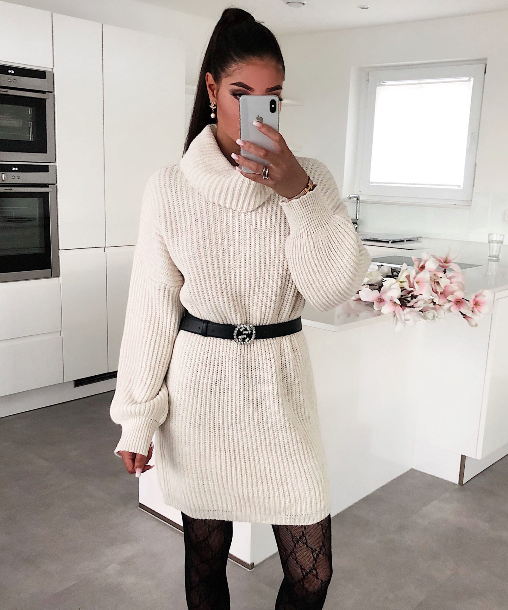 Pullover Kleid Leila Beige