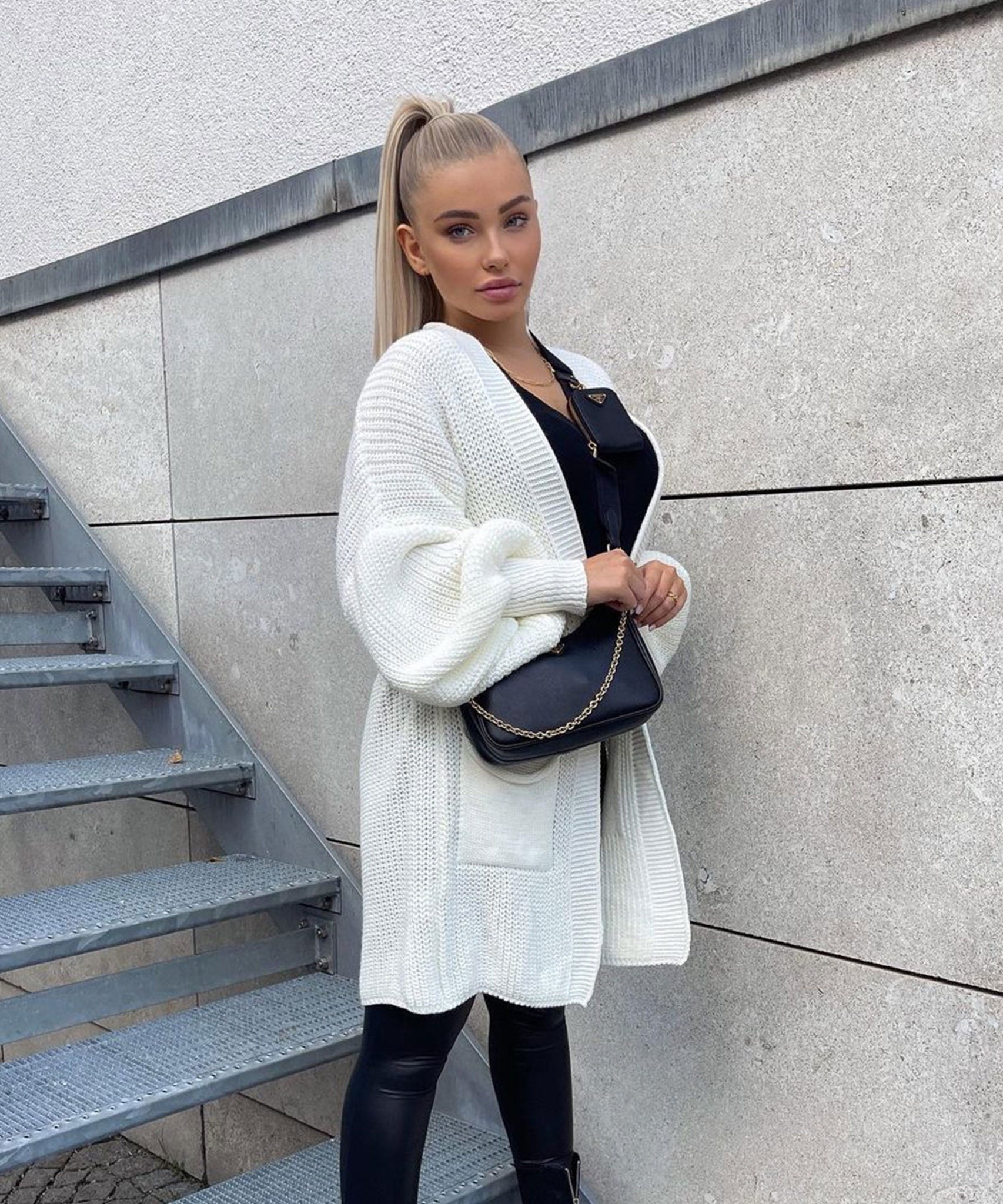 Cardigan Leilani Kurz Cremeweiß